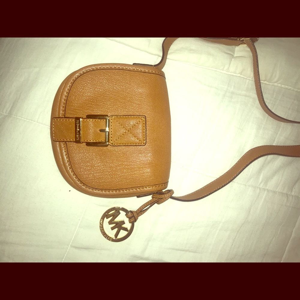 NWT unused Michael kors messenger side bag